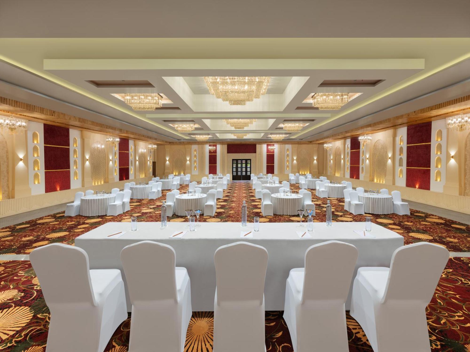 Essentia Luxury Resort & Spa 烏代浦 外观 照片