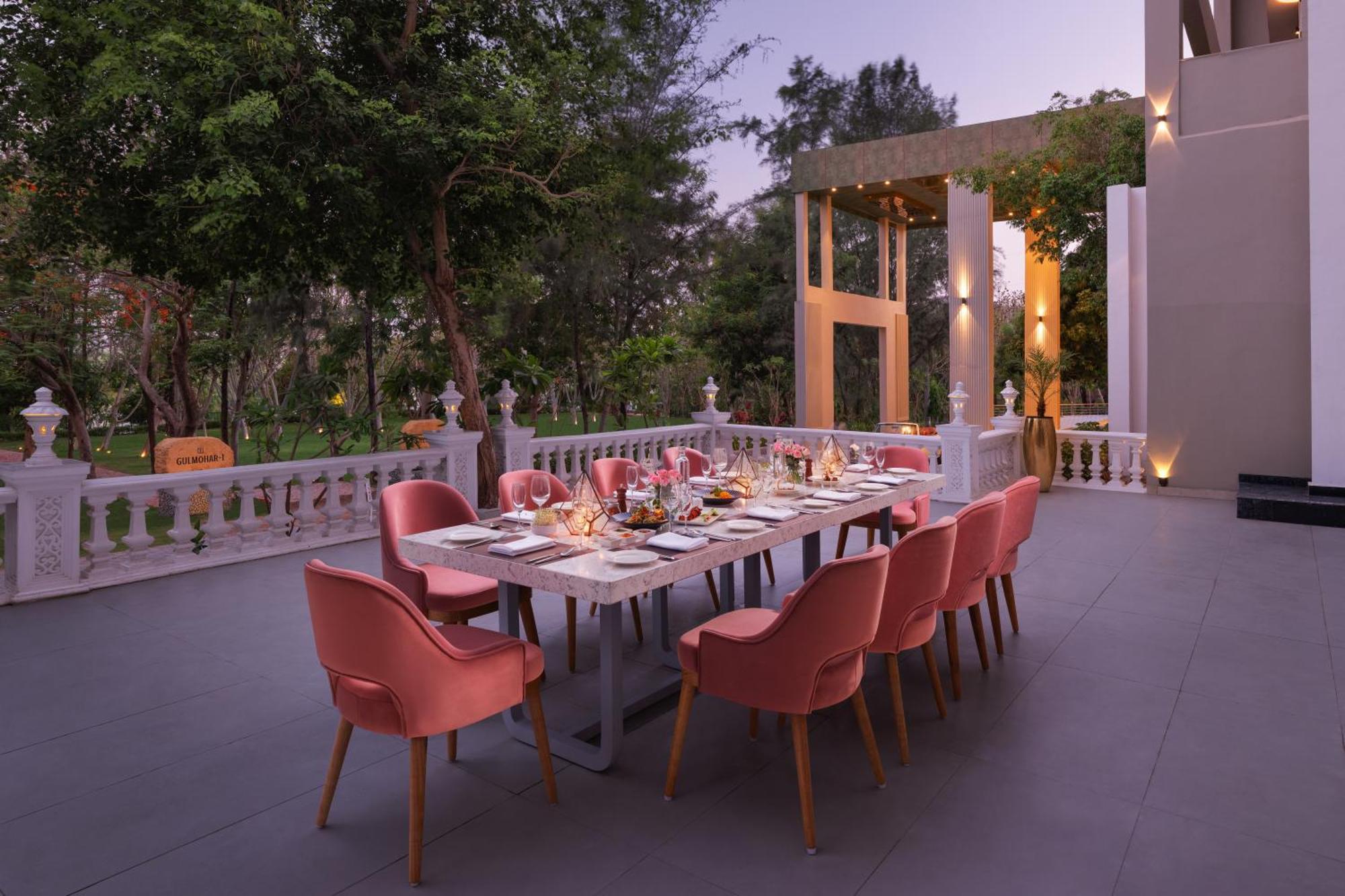 Essentia Luxury Resort & Spa 烏代浦 外观 照片
