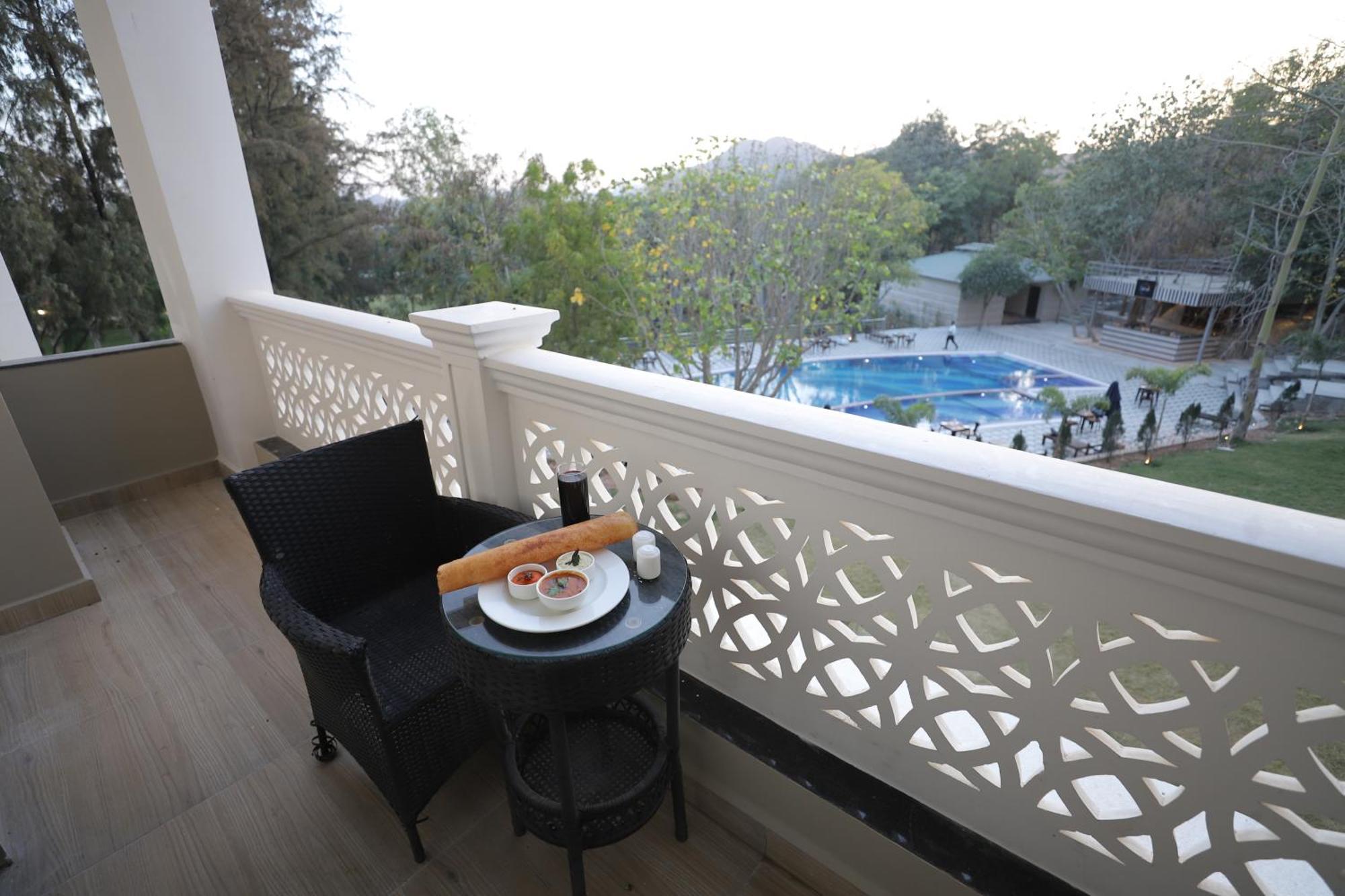 Essentia Luxury Resort & Spa 烏代浦 外观 照片
