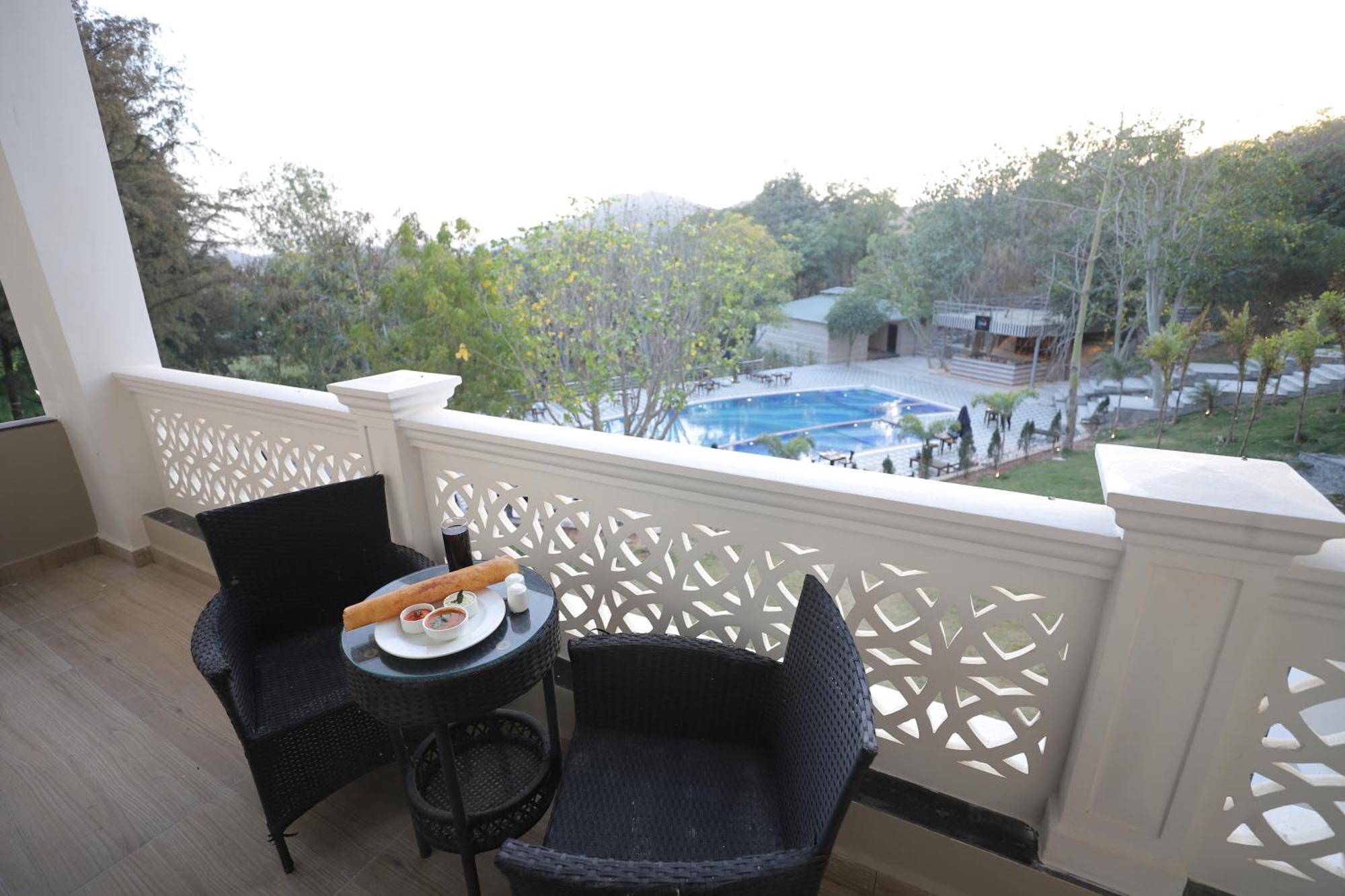 Essentia Luxury Resort & Spa 烏代浦 外观 照片