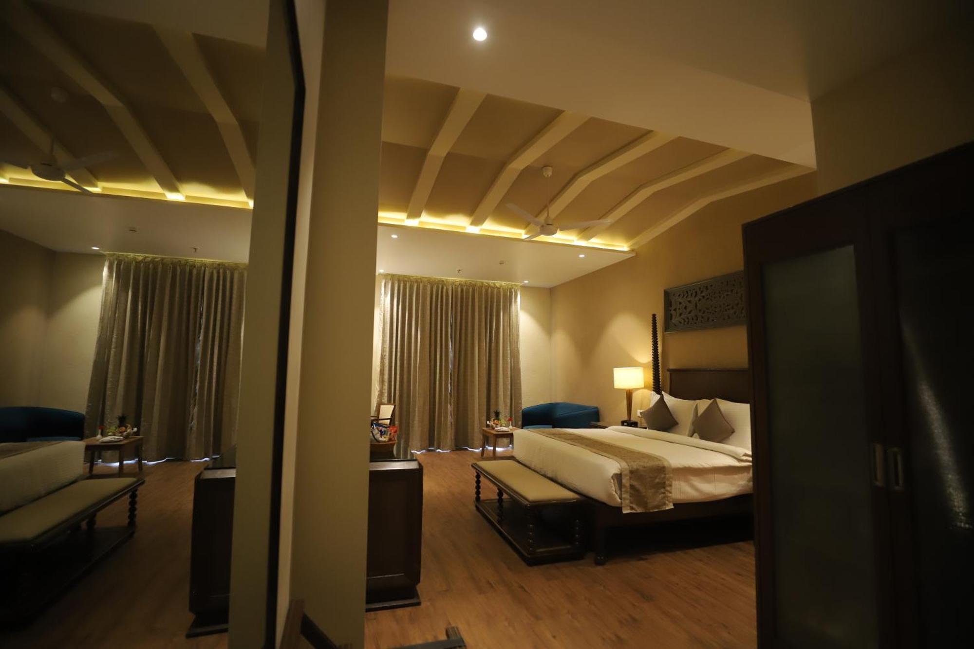 Essentia Luxury Resort & Spa 烏代浦 外观 照片