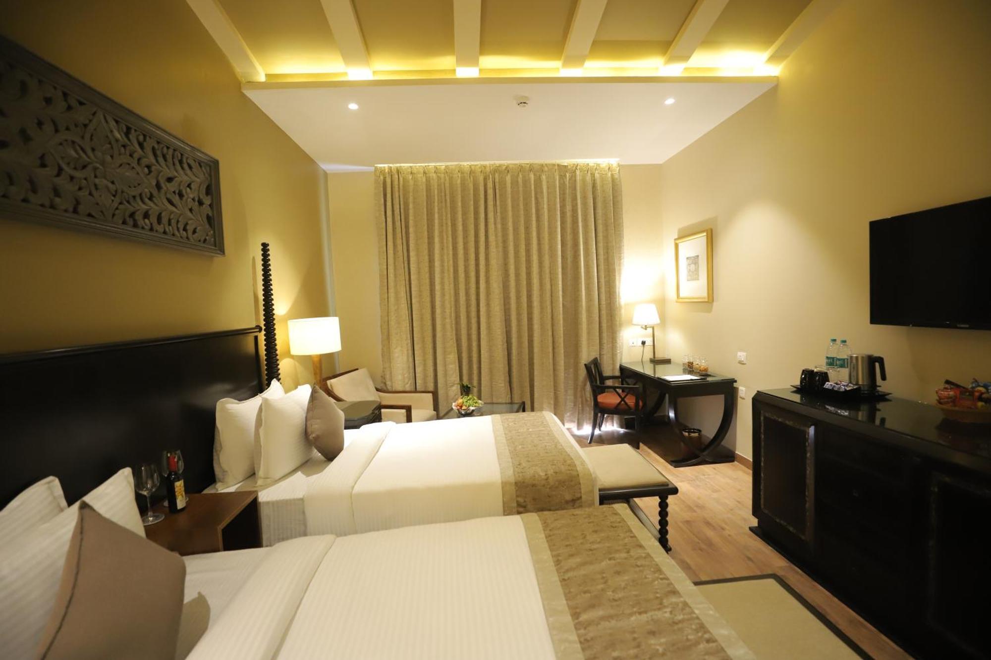 Essentia Luxury Resort & Spa 烏代浦 外观 照片